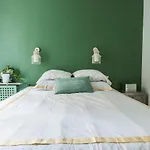 Hostnfly Apartments - Superb Apt At The Foot Of The Butte Montmartre